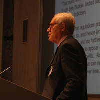 Charles Goodhart lors d'une keynote